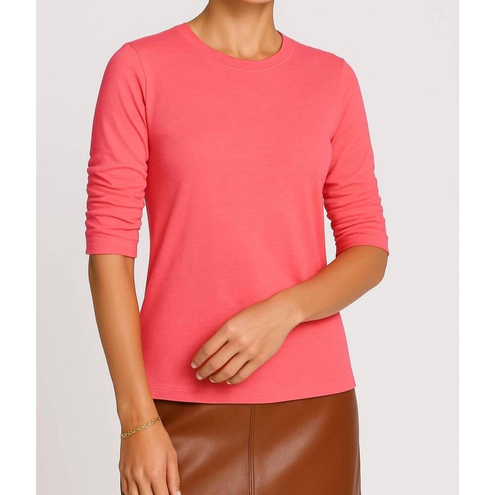 NEW E.L.I. the isla top in blossom